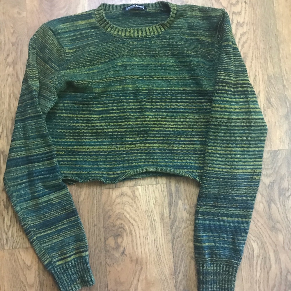 Cropped sweater